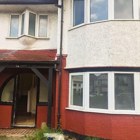 North London Cottage Exterior photo